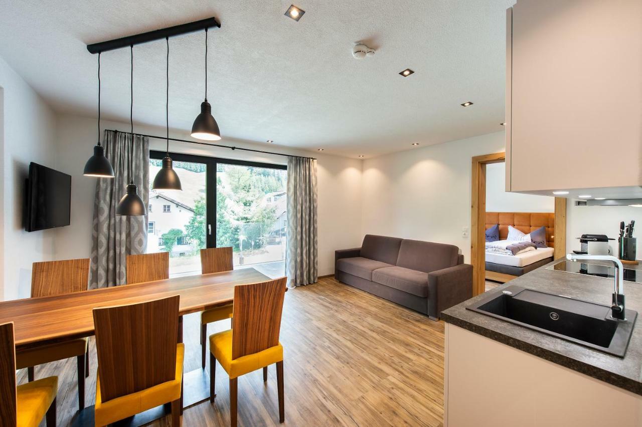 סן אנטון Biwak Appartements מראה חיצוני תמונה