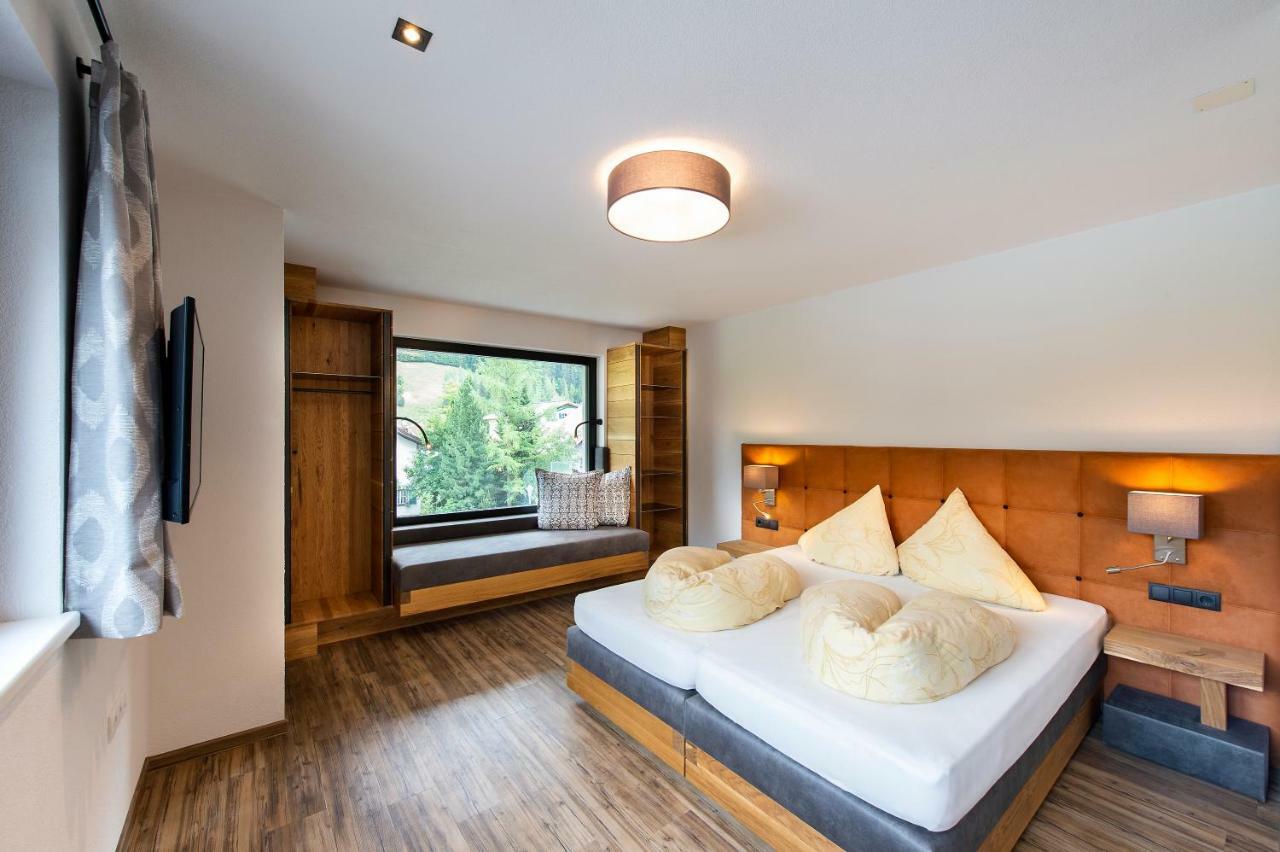 סן אנטון Biwak Appartements מראה חיצוני תמונה