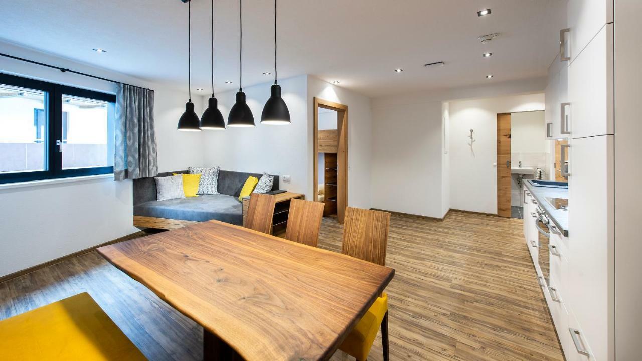 סן אנטון Biwak Appartements מראה חיצוני תמונה